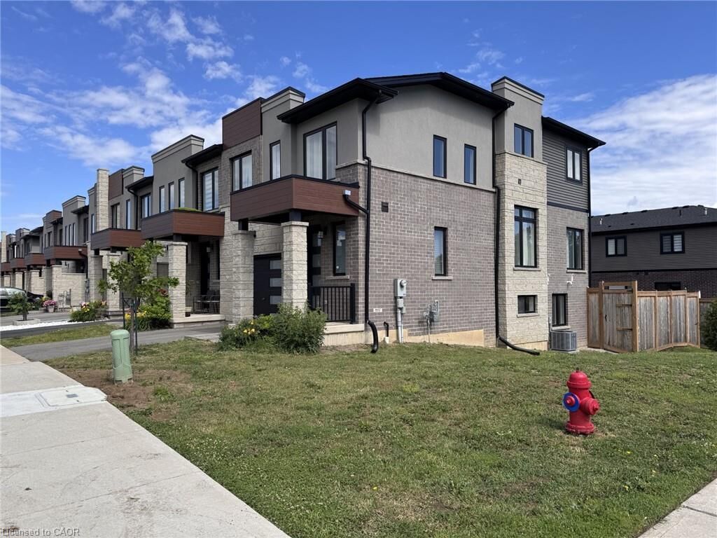 Property Photo:  85 Bensley Lane  ON L9C 0E9 