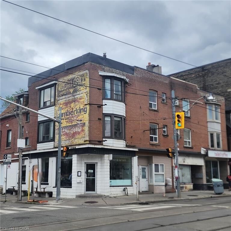 Property Photo:  488 Logan Avenue  ON M4M 1Y5 