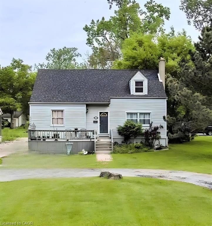 Property Photo: 1254 Lakeshore Road ON N7S 2L4