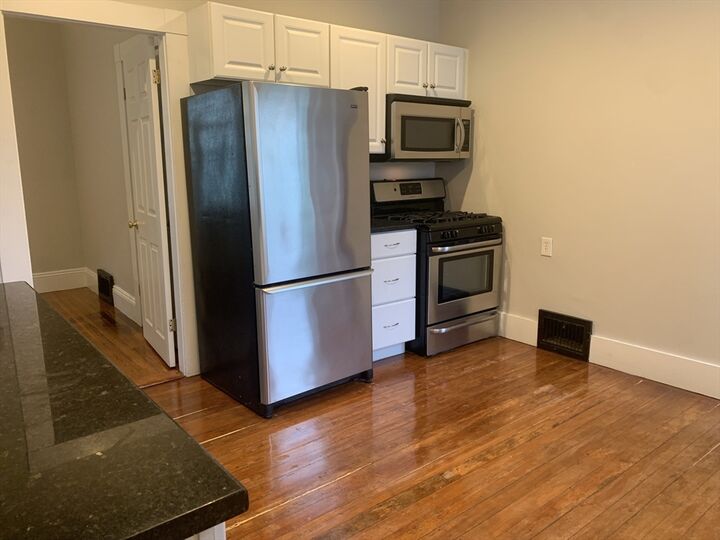 Property Photo: 176 Chestnut St 2 MA 02453