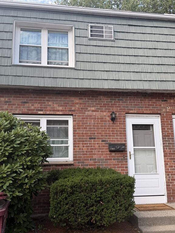 Property Photo: 352 Plain St 352 MA 01852