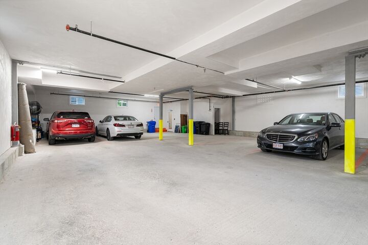 Property Photo:  32 Pearl St 4  MA 02125 