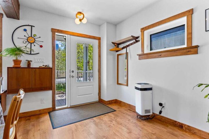 Property Photo: 726 Memorial Drive NW AB T2N 3C7