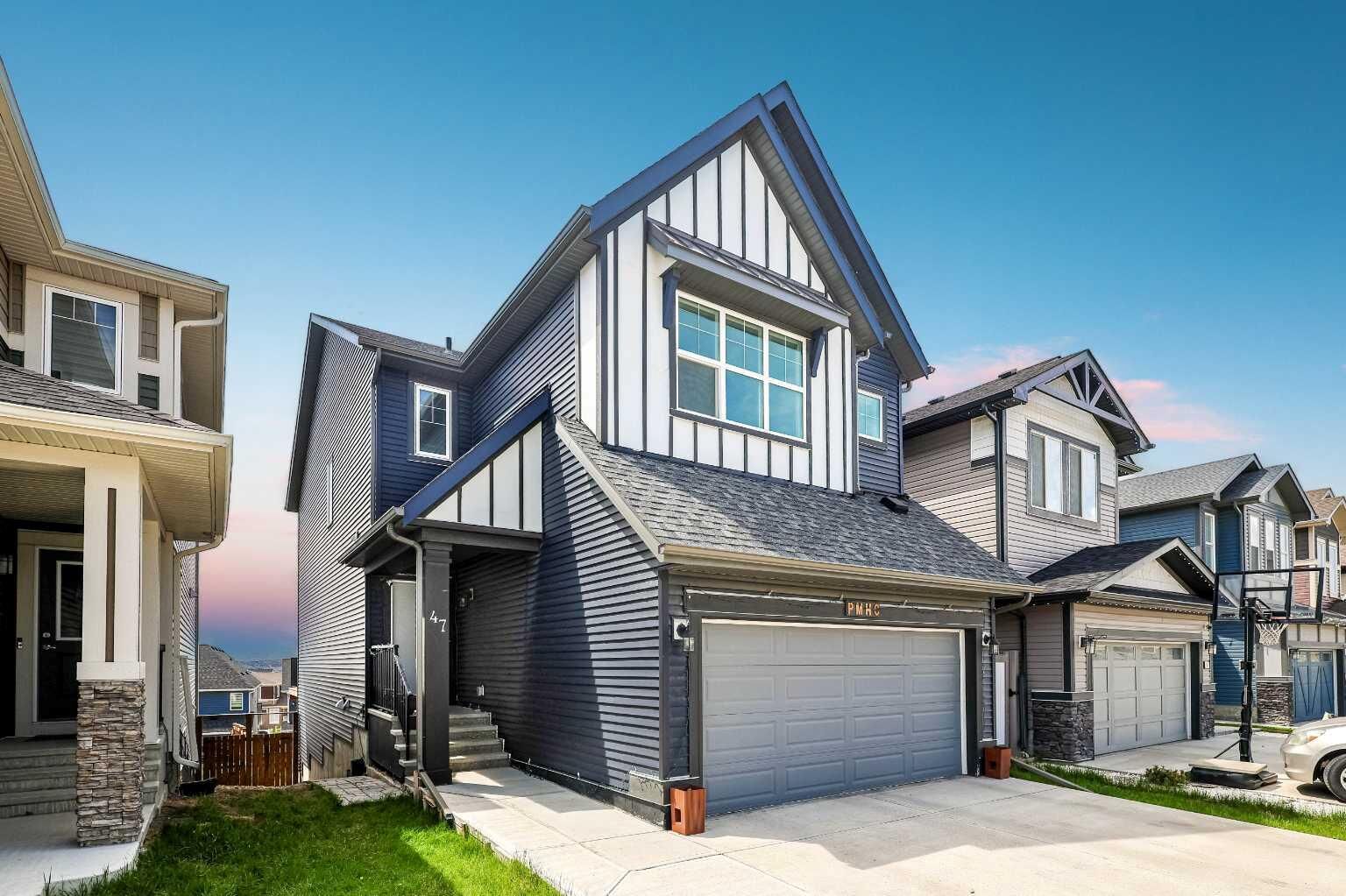 Property Photo: 47 Lucas Terrace NW AB T3P 1P9