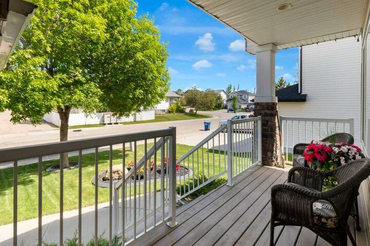 Photo de la propriété:  9 Tanner Close SE  AB T4A 2E8 