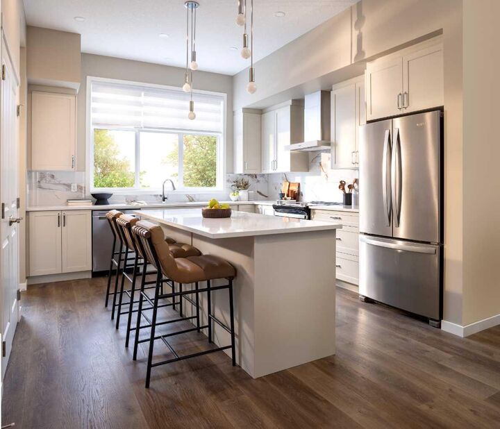 Property Photo:  1352 Mahogany Boulevard SE  AB T3M 4E2 