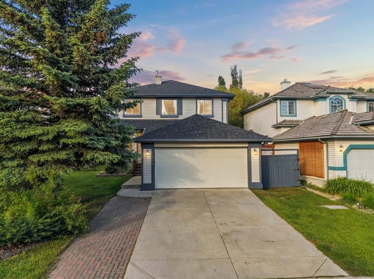 Property Photo: 249 Mt Douglas Circle SE AB T2Z 3N9