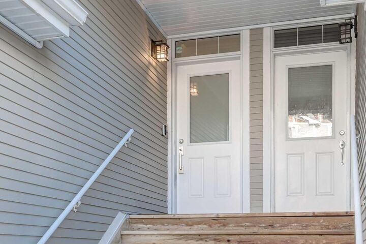 Property Photo: 281 Cougar Ridge Drive SW 804 AB T3H 0J3