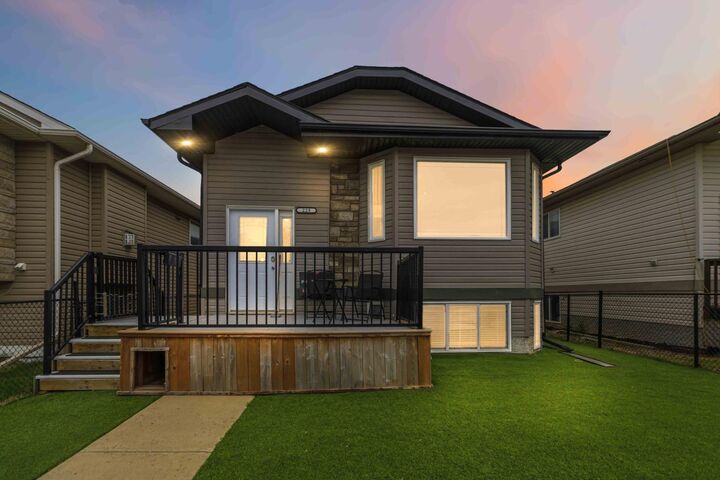 Property Photo: 229 Rainbow Creek Drive AB T9K 0G1