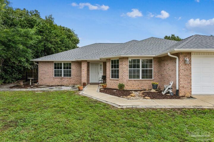 Property Photo:  4952 Timber Ridge Dr  FL 32571 