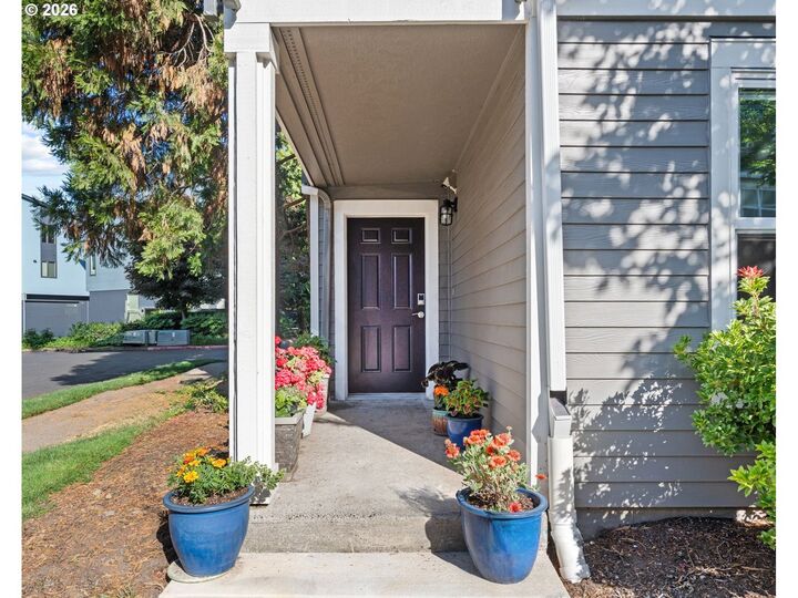 Property Photo:  1728 SE Halyard Ln  WA 98661 
