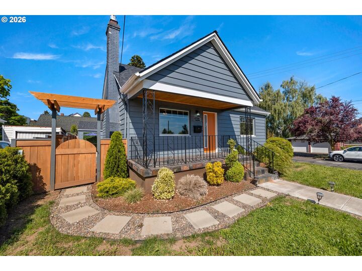 Property Photo: 6959 N Denver Ave OR 97217