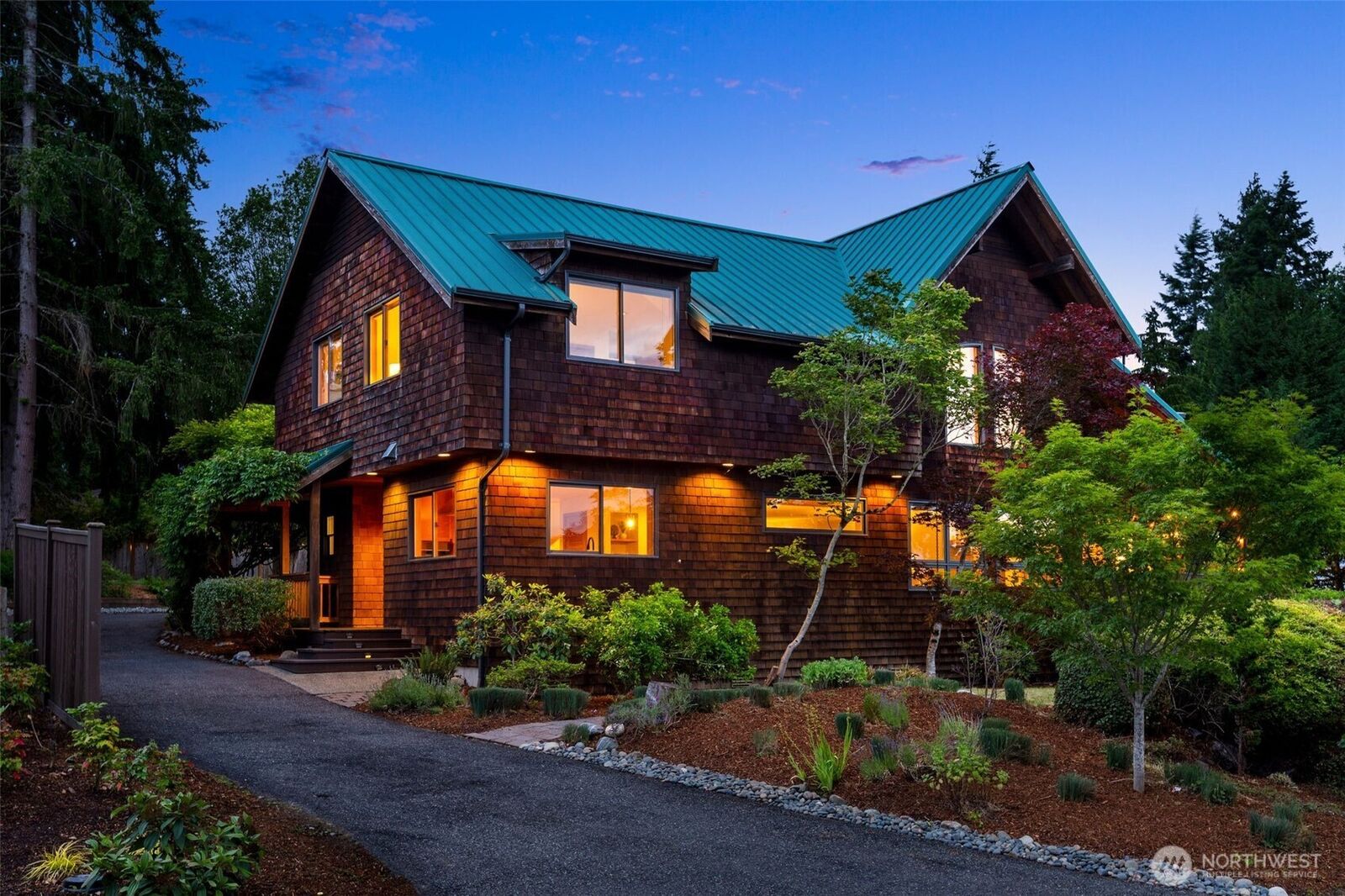 Property Photo: 7321 152nd Avenue NE WA 98052