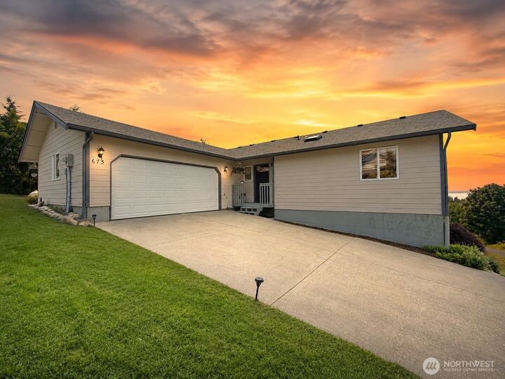 Property Photo:  673  Majestic View Lane  WA 98282 