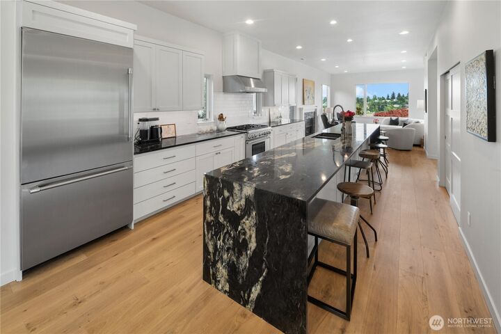 Property Photo: 3303 37th Avenue W WA 98199