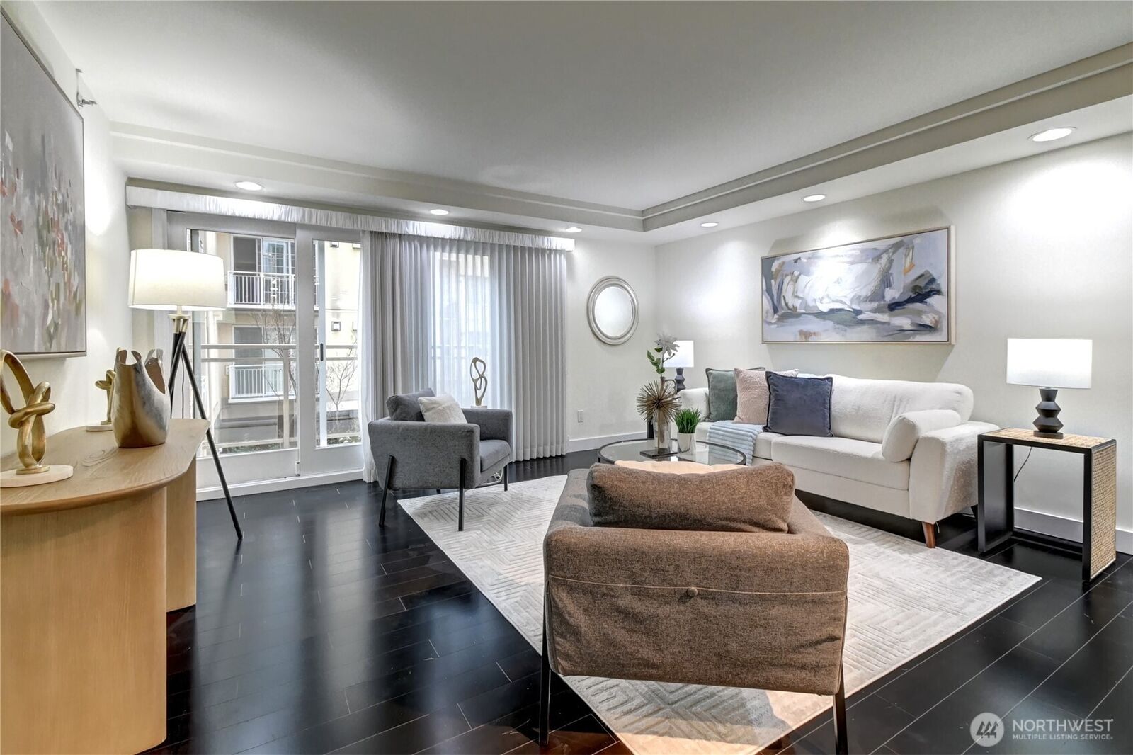 Property Photo:  11011 NE 12th Street 202  WA 98004 