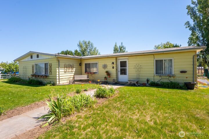 Property Photo:  10820  Dune Lake Loop SE  WA 98837 