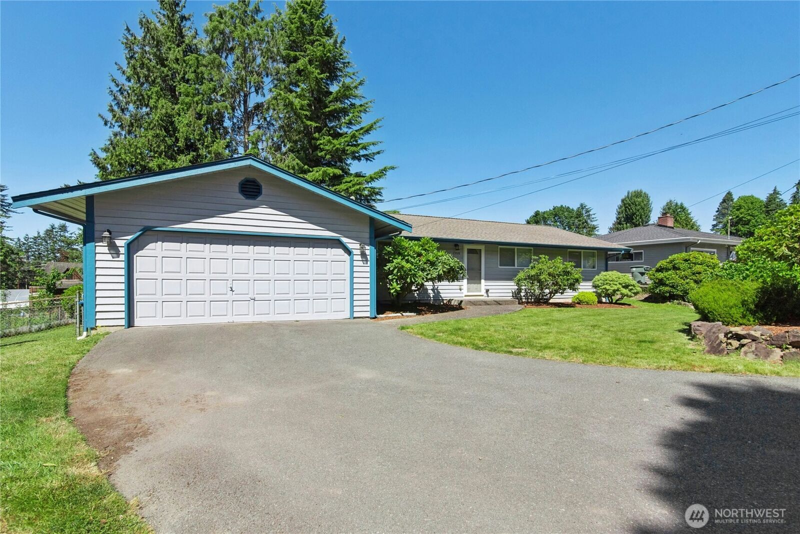 Property Photo: 1308 Cypress Lane WA 98290