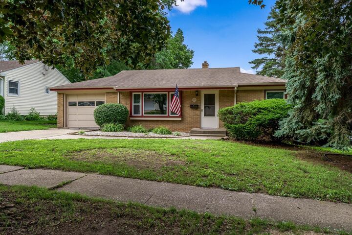 Property Photo:  2703 19th Avenue  IL 61108 