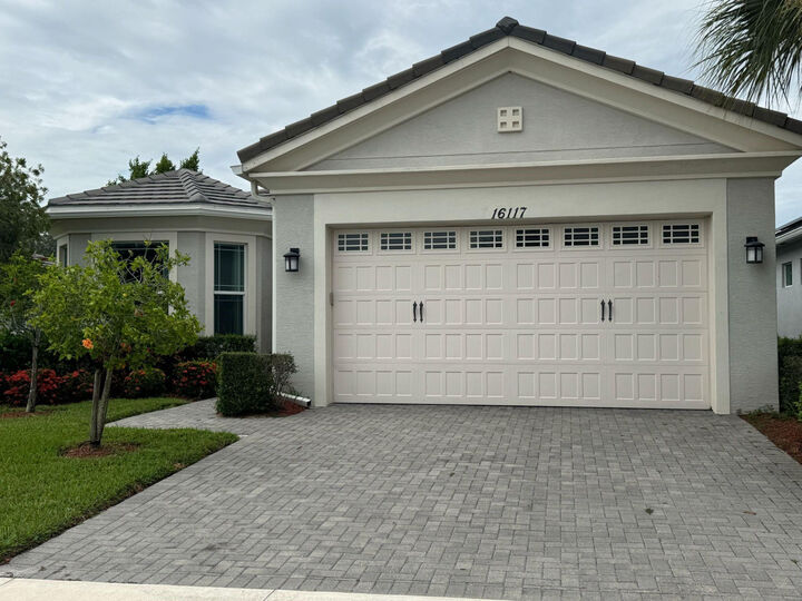 Property Photo: 16117 Whippoorwill Circle FL 33470