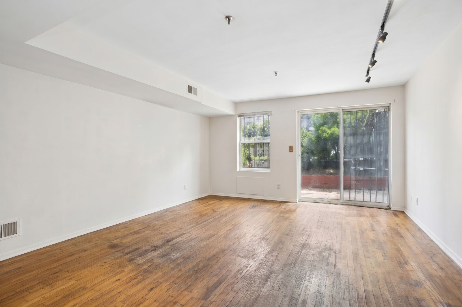 Property Photo:  113 Vanderbilt Avenue B  NY 11205 