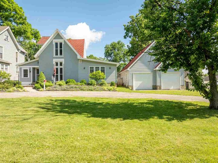 Property Photo:  602 SW A Street  IN 47374 