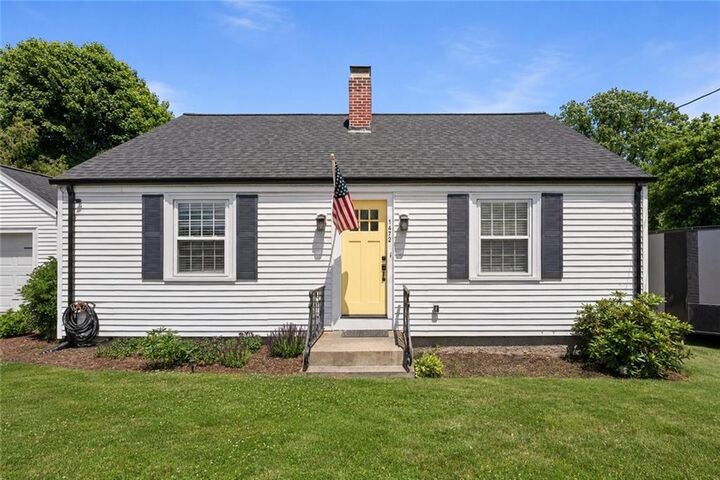Property Photo: 1472 Wampanoag Trail RI 02915