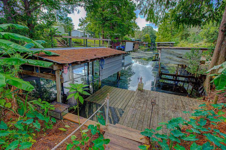 Property Photo:  736 San Mateo Rd  FL 32189 