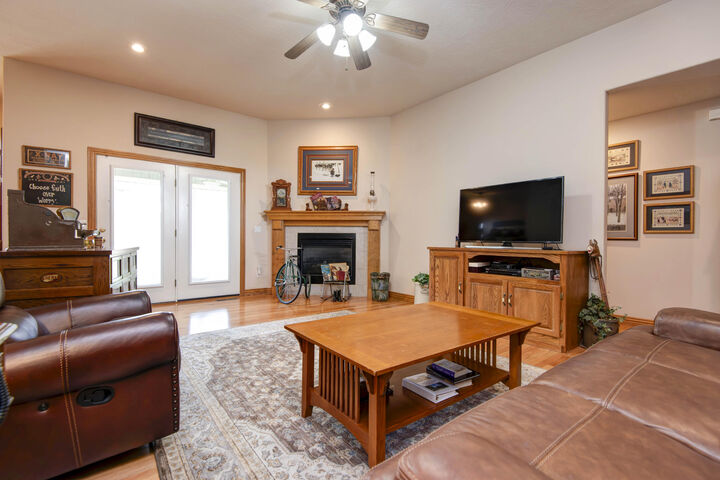 Property Photo:  329 E Lafayette Street  MO 65810 