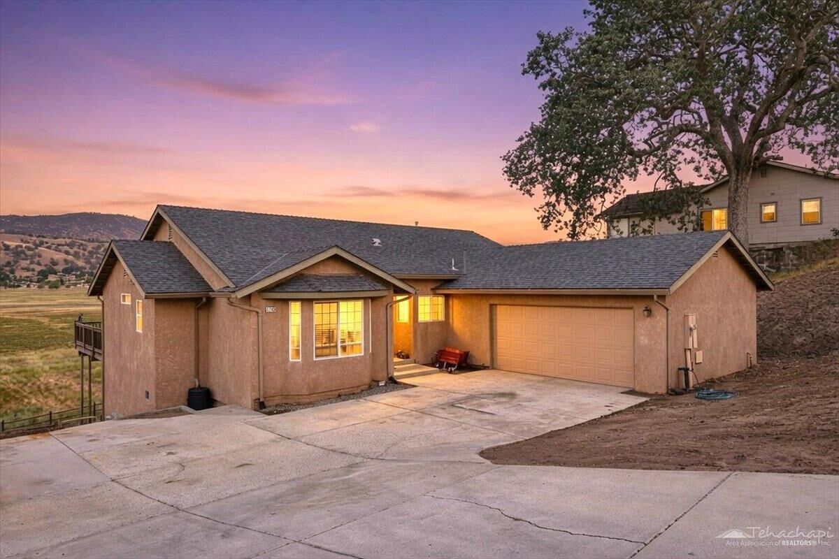 Property Photo:  23150 Dart Drive  CA 93561 
