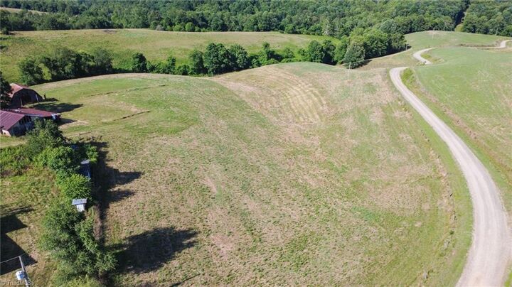 Property Photo: 1779 Round Hill Church Road NC 28685