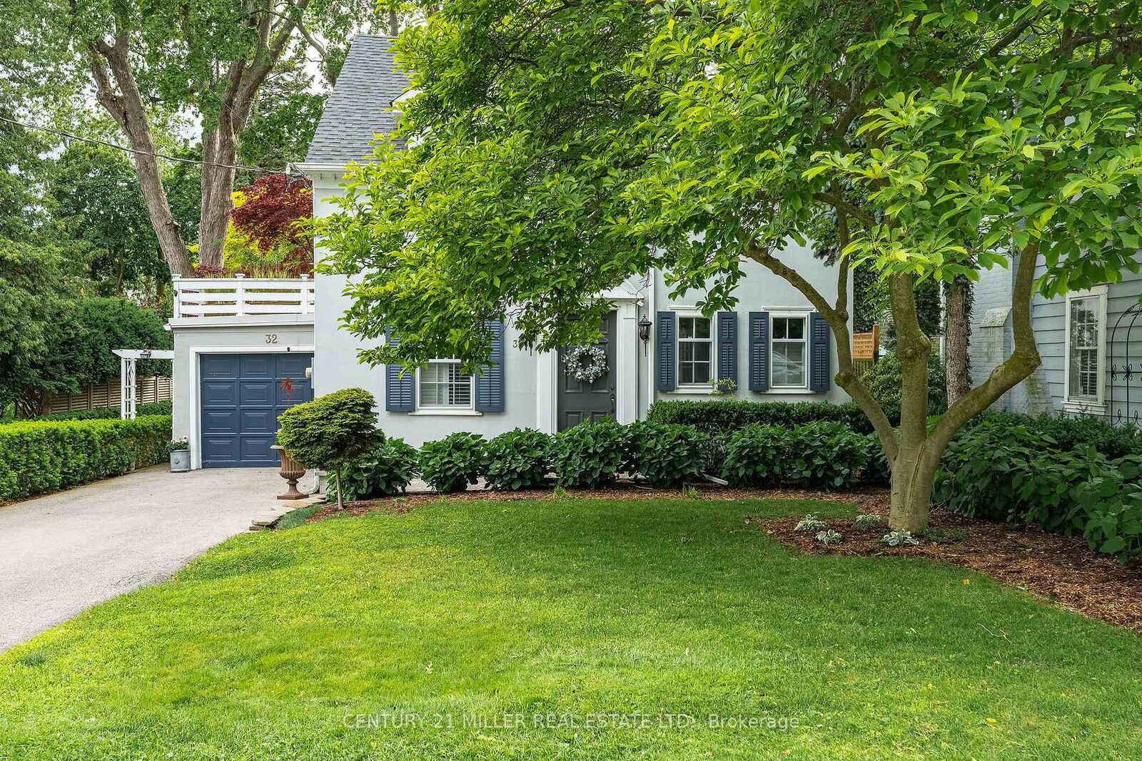Property Photo:  32 Park Avenue  ON L6J 3X8 
