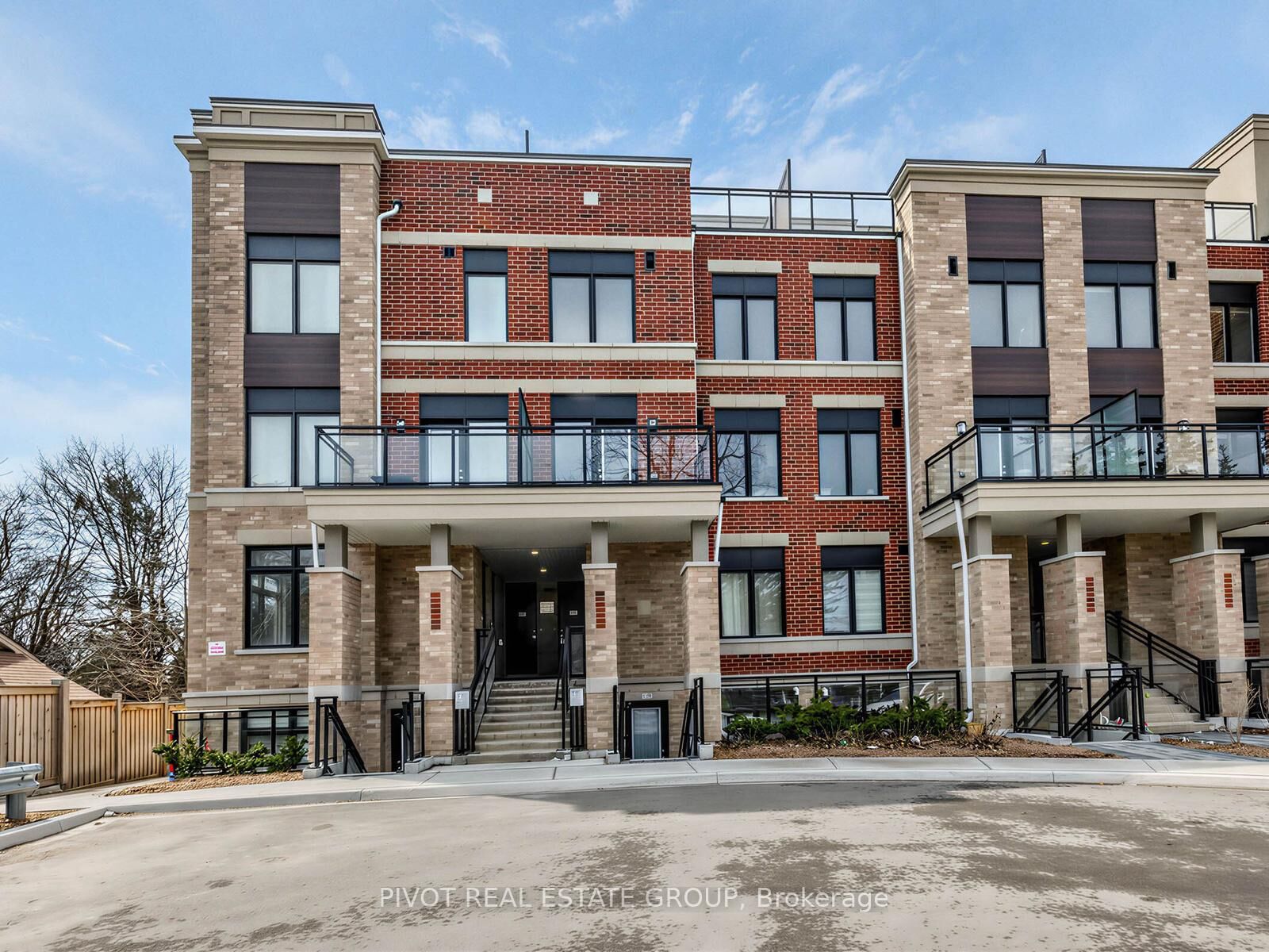 Property Photo: 60 Elizabeth Street S 3407 ON L4C 5W2