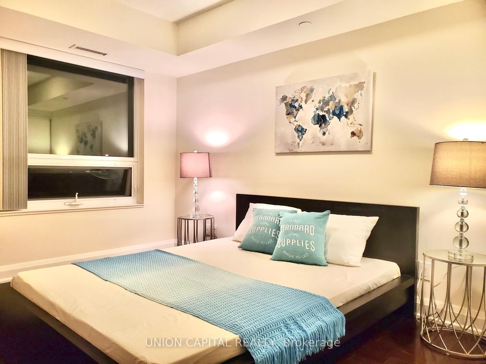 Property Photo: 1 Uptown Drive 910 ON L3R 5C1