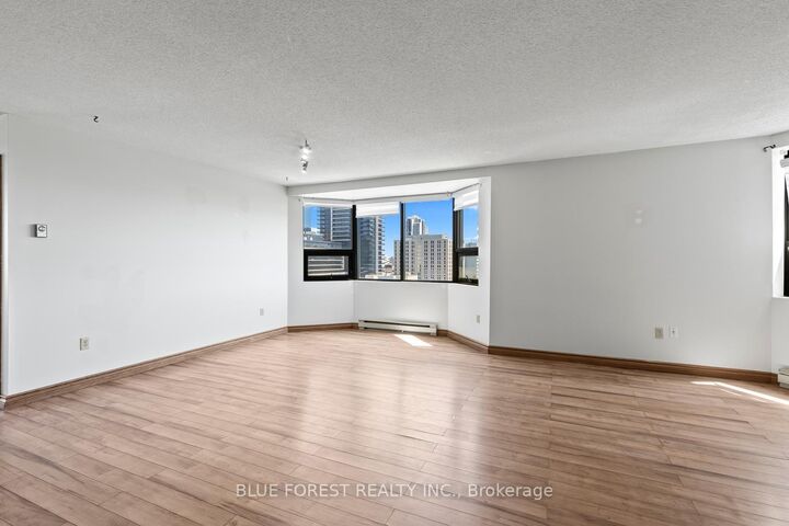 549 Ridout Street N 702 — photo 1