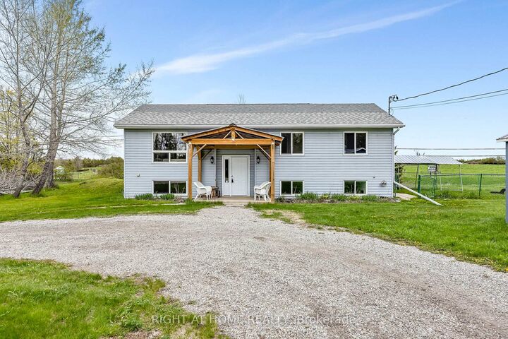637 Townline Road — photo 1