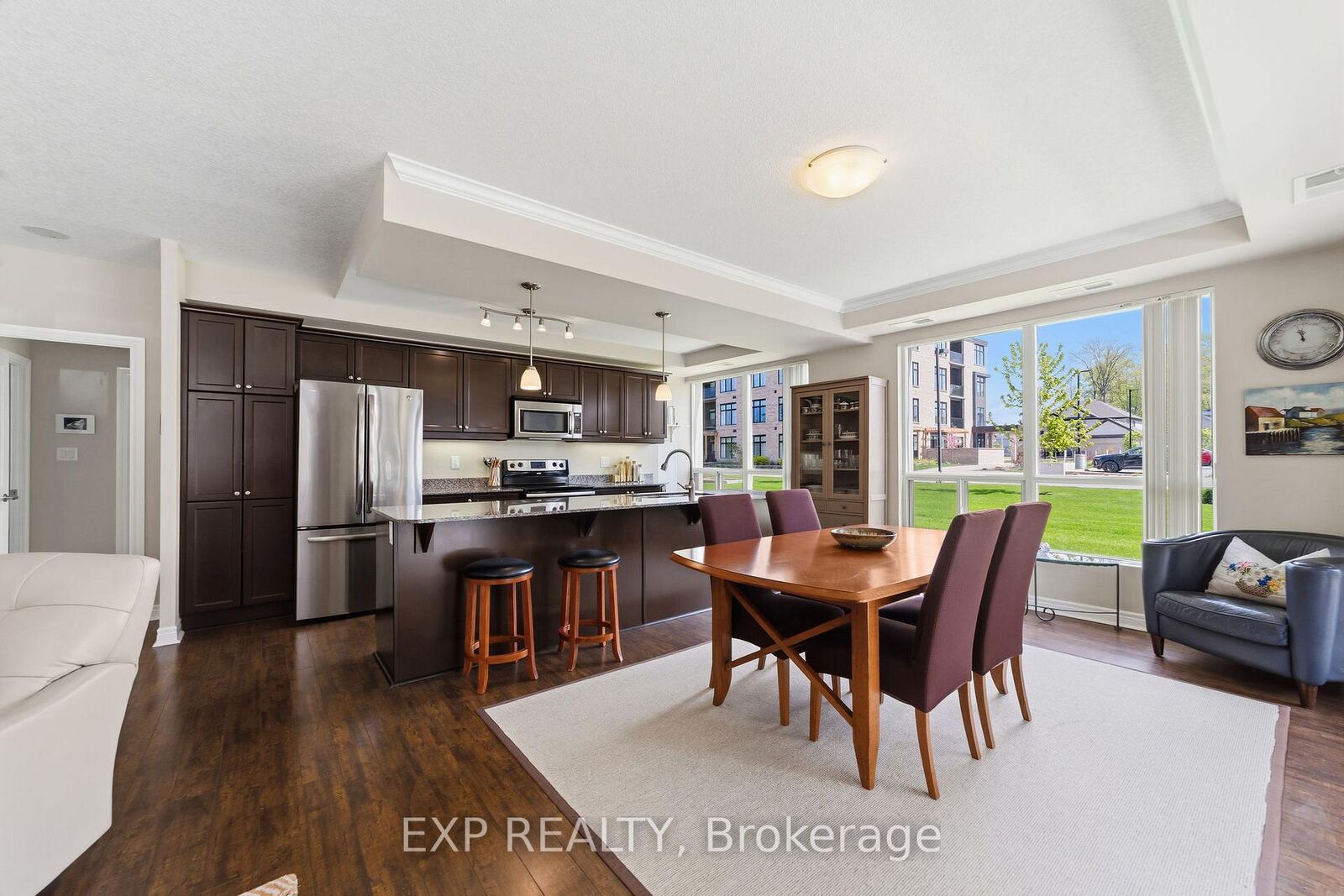 Property Photo: 1030 Coronation Drive 109 ON N6G 0G5