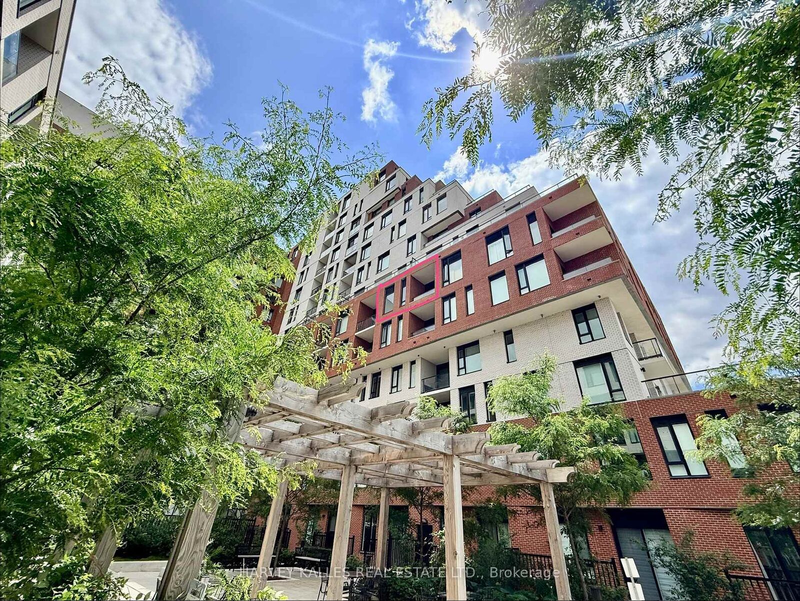 Property Photo: 3100 Keele Street 635 ON M3M 0E1