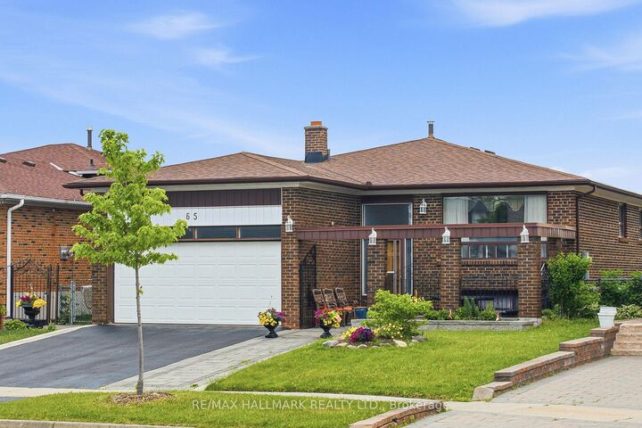 Property Photo: 65 Oakhill Road ON L4L 2H2