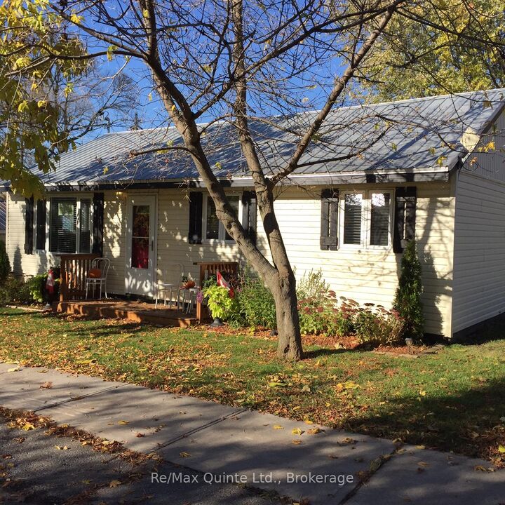 14 Bay Avenue — photo 1