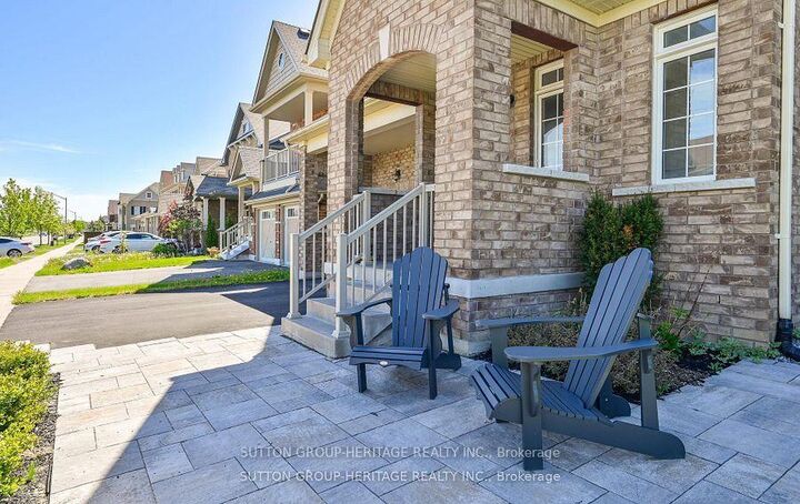 Property Photo: 19 Northglen Boulevard ON L1C 0N7