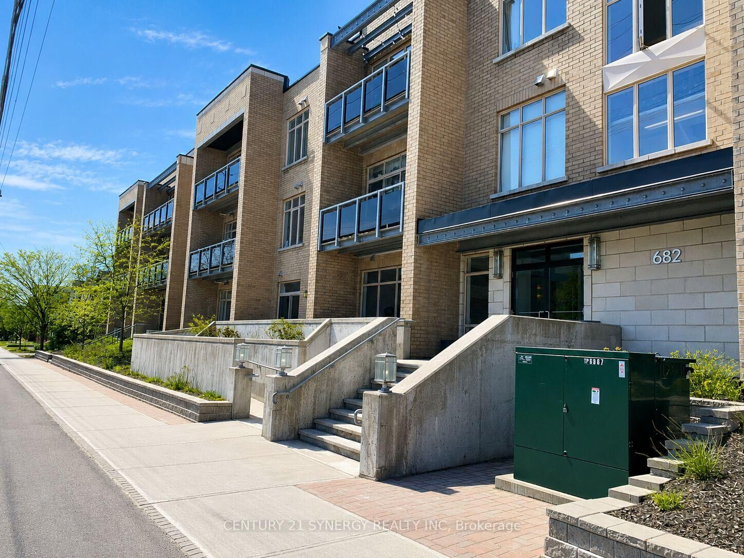 Property Photo: 682 Churchill Avenue N 209 ON K1Z 5G5