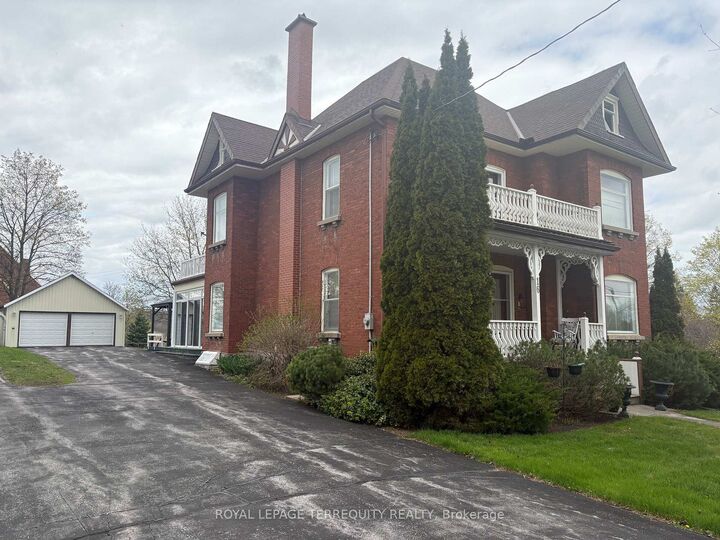Property Photo:  16 Booth Street S  ON K0L 1L0 