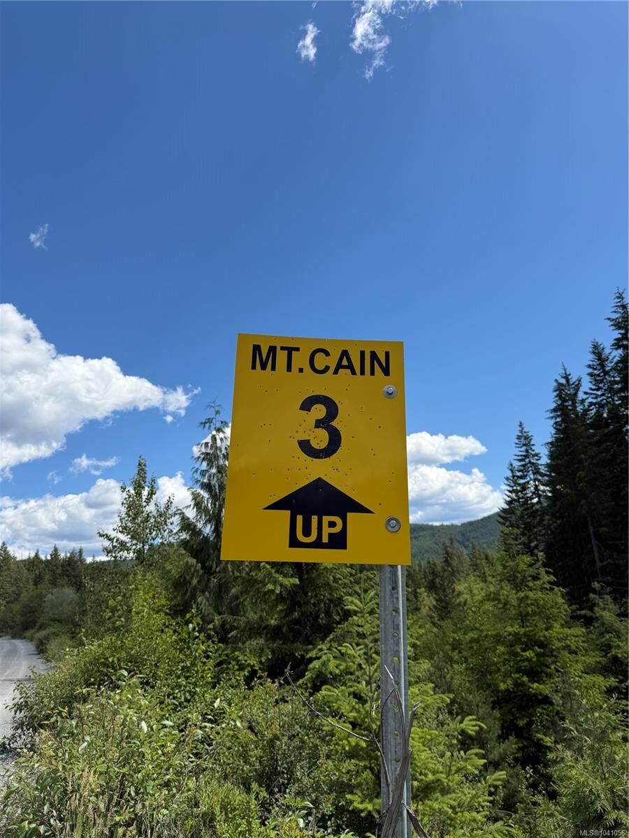 Property Photo: 3 Mt. Cain Rd BC V0N 2R0