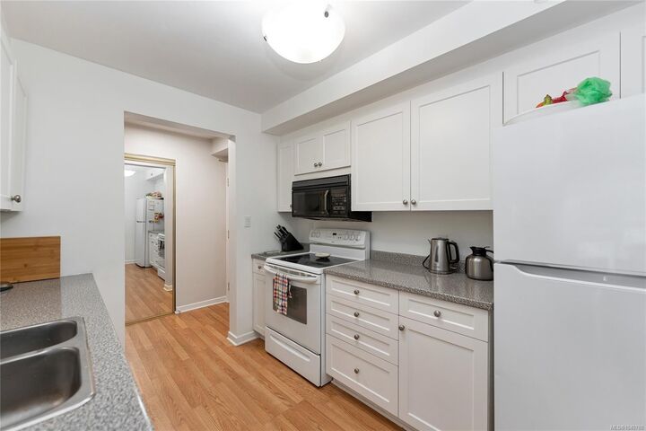 Property Photo: 3969 Shelbourne St #209 BC V8N 3E1