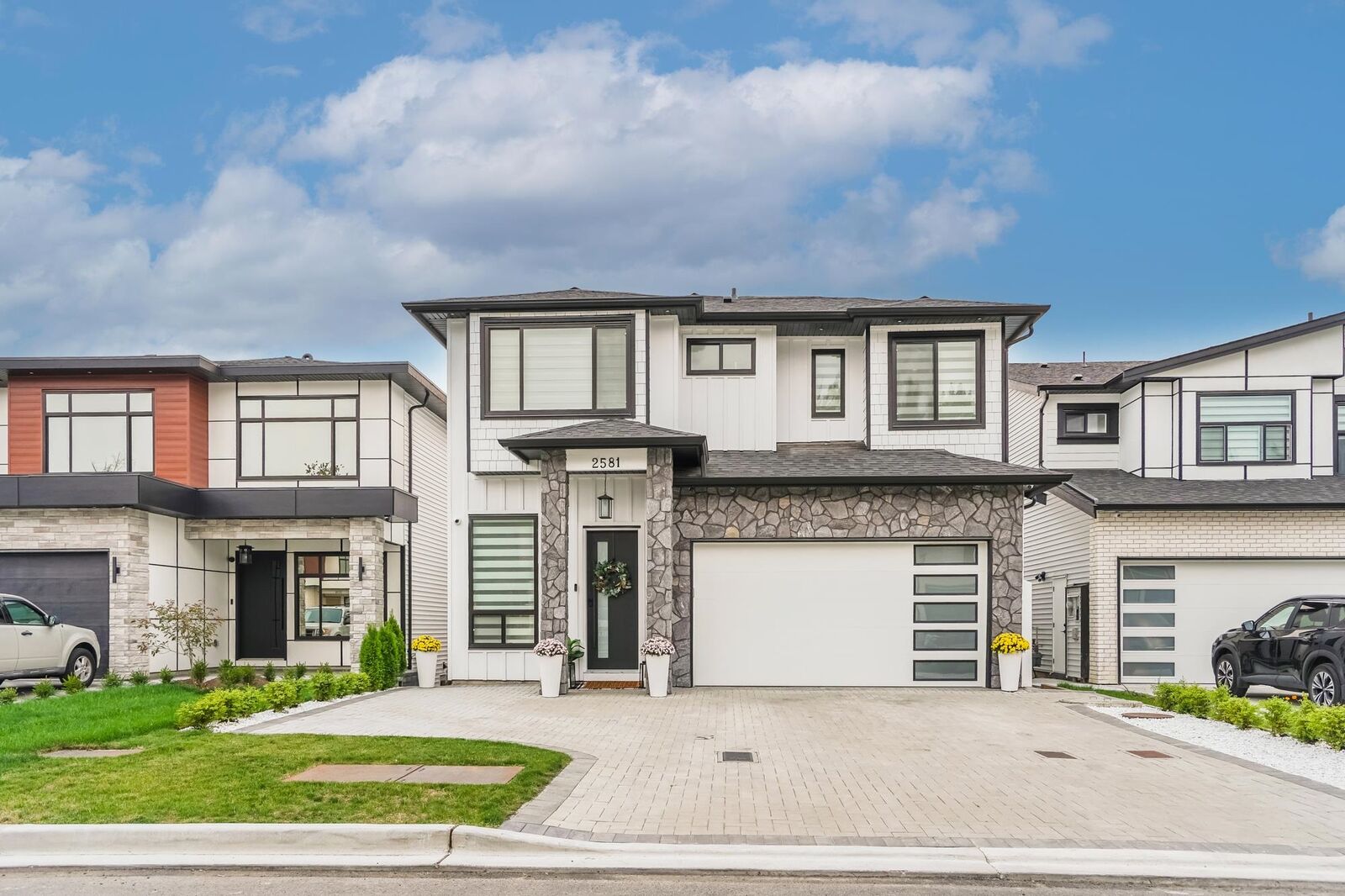 Property Photo: 2581 Terminal Court BC V4X 0C4