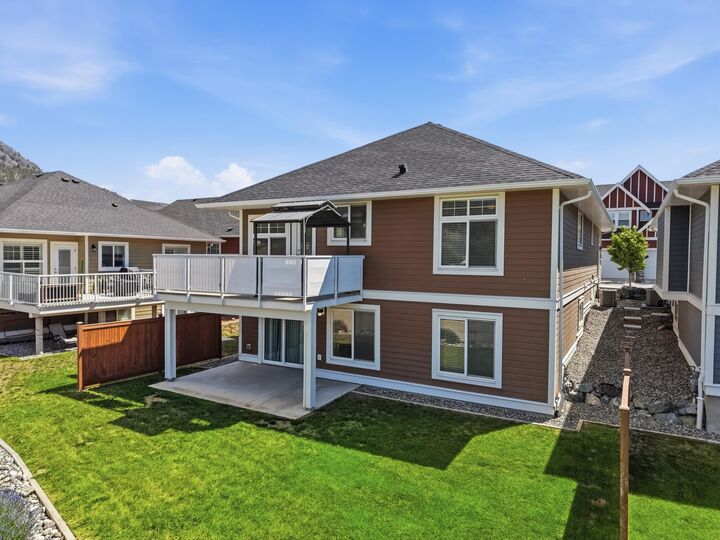 Property Photo: 2514 Spring Bank Avenue 103 BC V1K 0B1