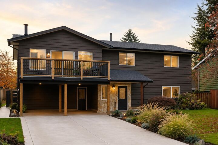 Property Photo: 20898 125 Avenue BC V4R 2M7