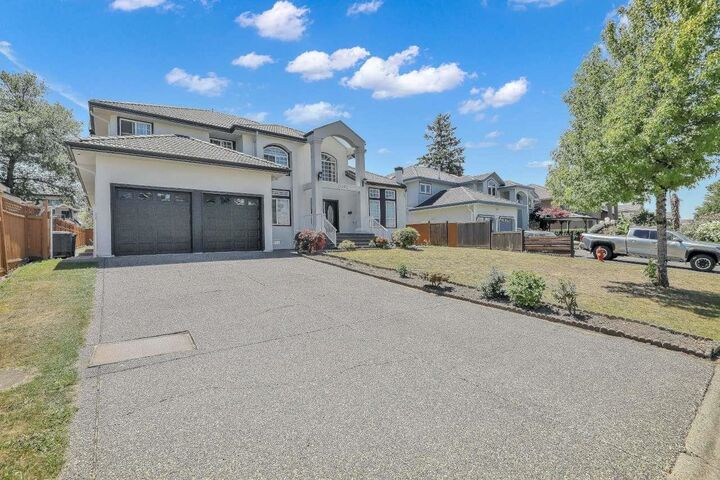 Property Photo: 12242 98A Avenue BC V3V 7S5