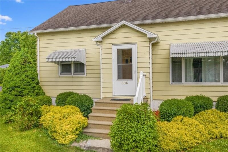 Property Photo:  606 Reynolds Road  NY 13790 
